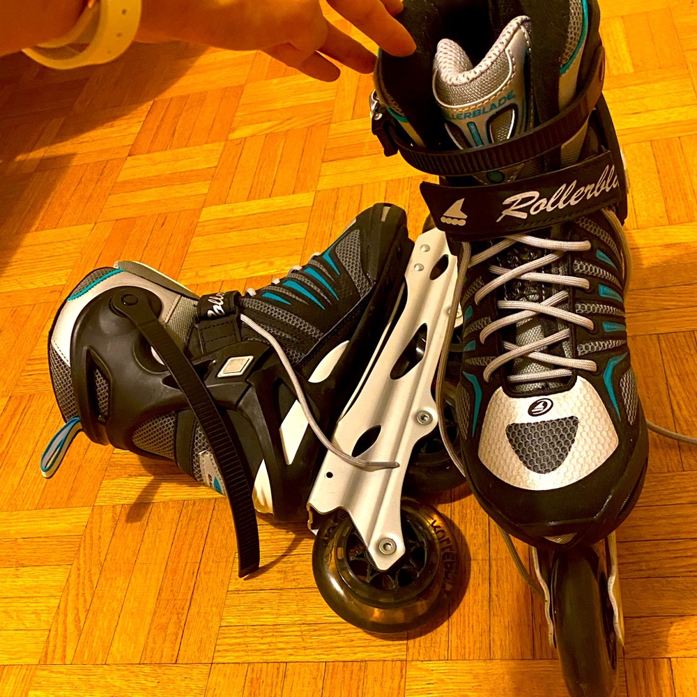 In-Line Rollerblades (One Pair)